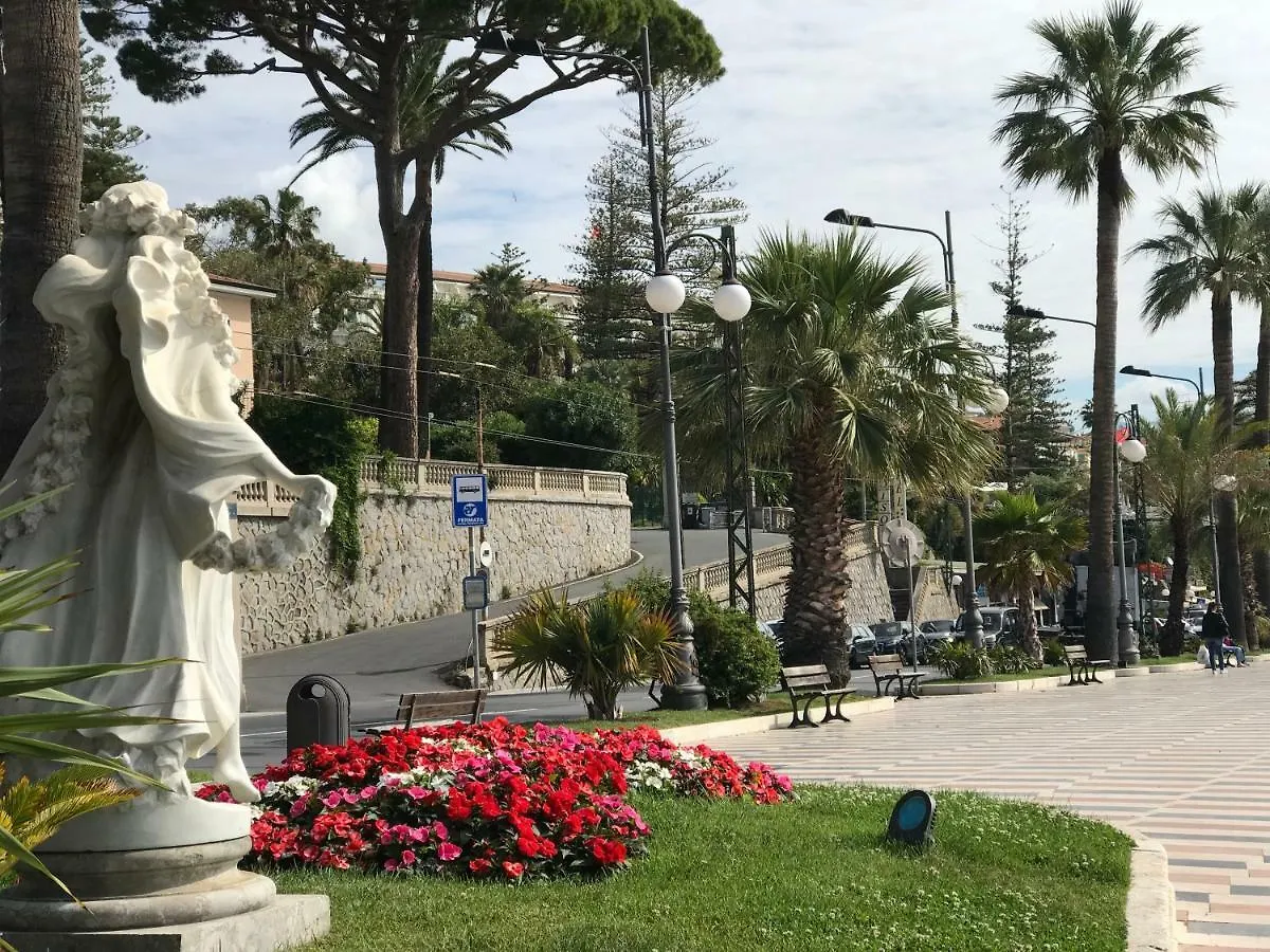 Sanremo Apartment Free Parking And Air Conditioner